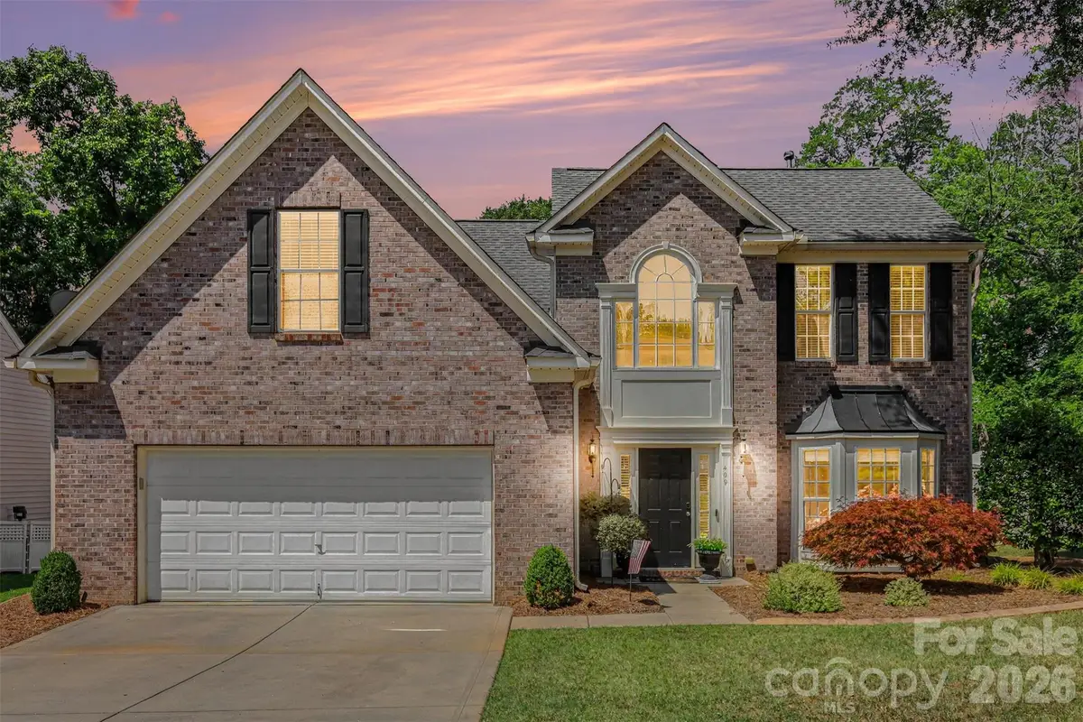 409 Dutchmans Meadow Drive, Mount Holly, NC 28120 - #1