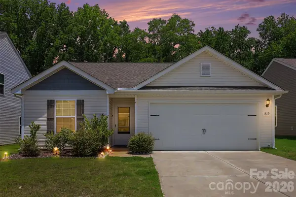 1329 Nia Road, Charlotte, NC 28215