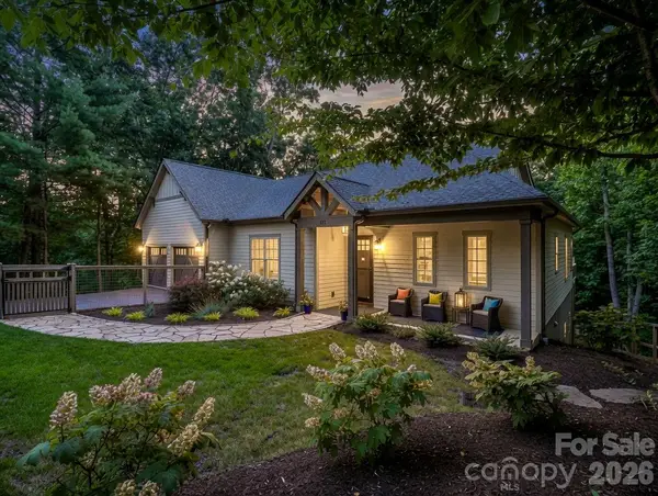 122 Cisco Road, Asheville, NC 28805