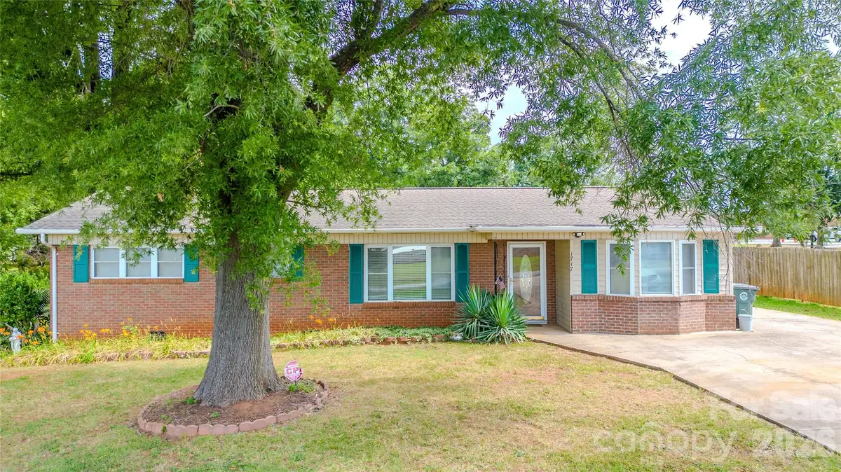 1717 Emmanuel Church Road, Conover, NC 28613 - #1
