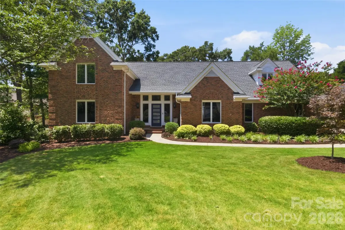 208 Kelly Court, Fort Mill, SC 29715 - #1