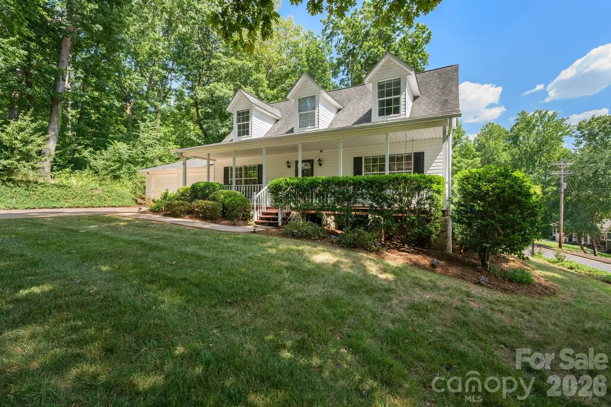 843 W J Street, Newton, NC 28658 - #1