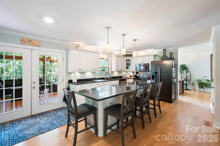843 W J Street, Newton, NC 28658 - #3