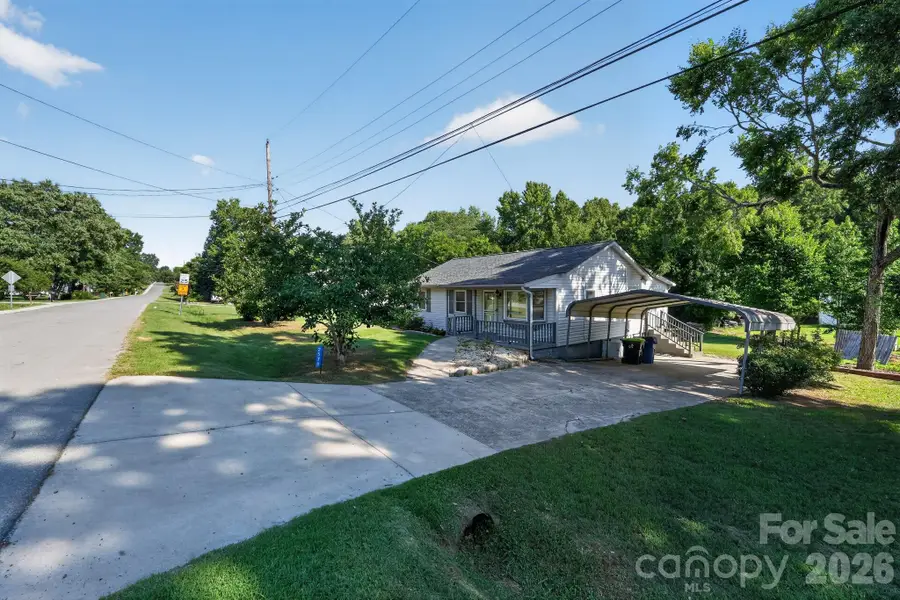2578 Simpson Road E, Burlington, NC 27217 - #2
