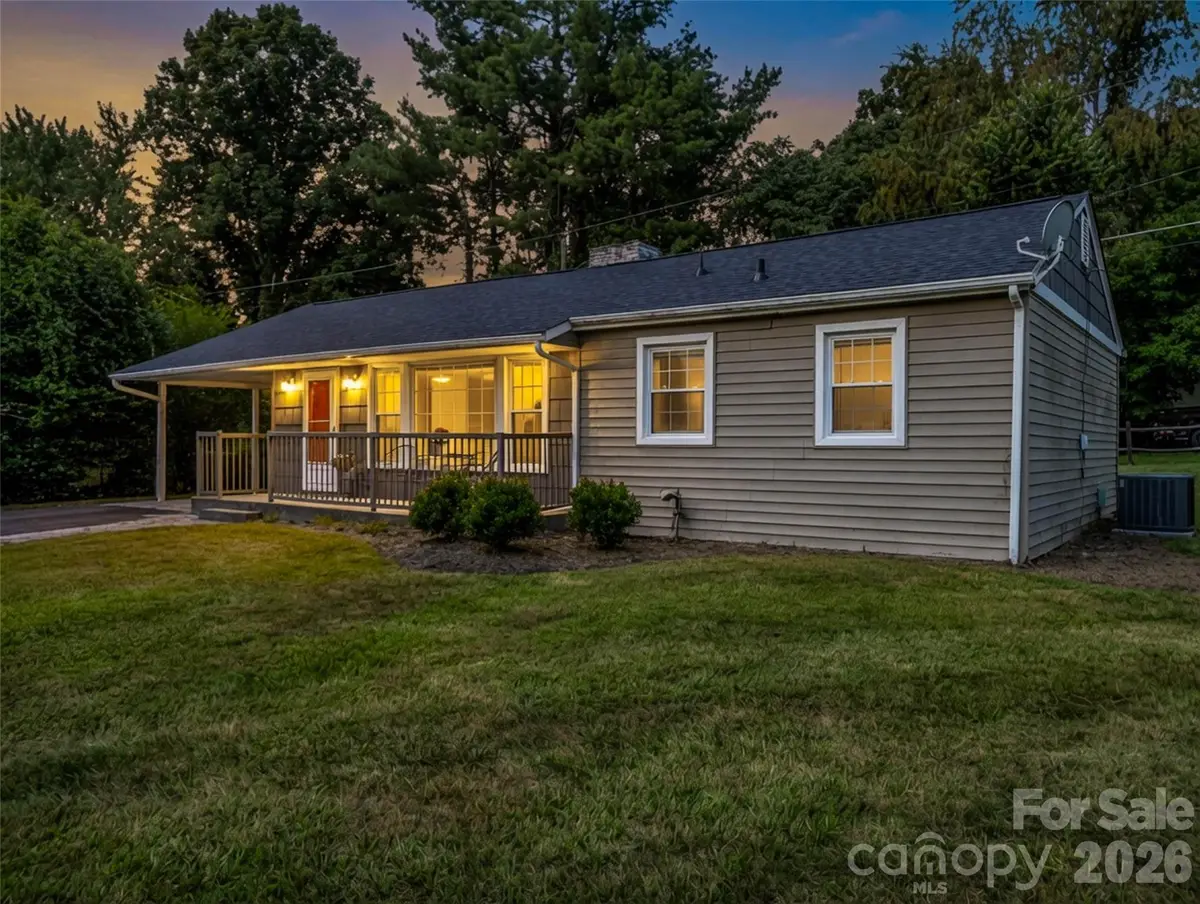 215 Varden Place, Swannanoa, NC 28778 - #1