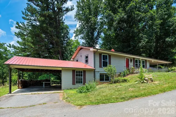 79 Laurel Cove Road, Candler, NC 28715
