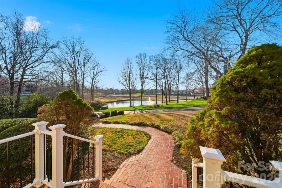 3718 Club House Drive Ne, Conover, NC 28613 - #3