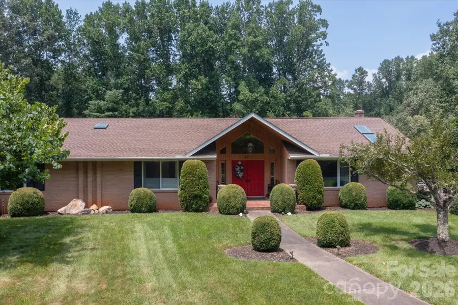 12 Highlander Lane, Hendersonville, NC 28792 - #2