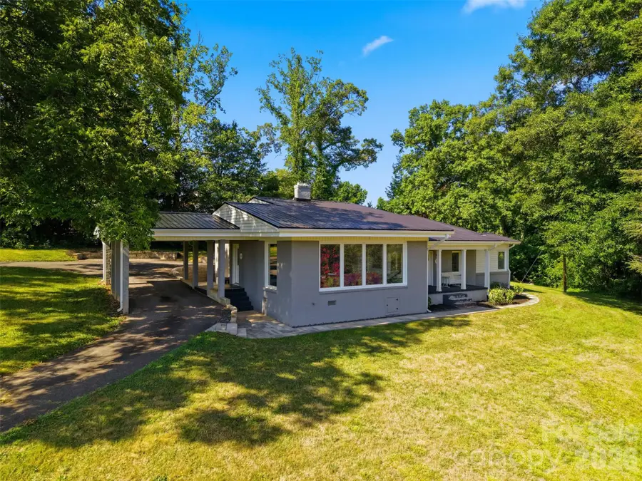 104 31st Avenue Ne, Hickory, NC 28601 - #2