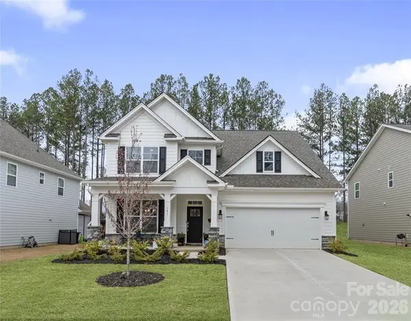 141 Rhuidean Court, Troutman, NC 28166