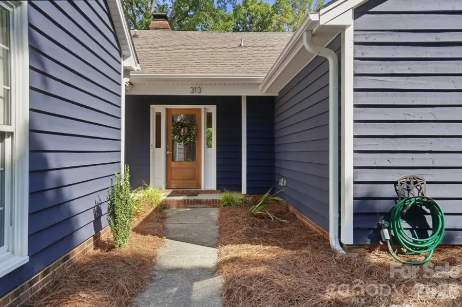 313 Longbridge Drive, Matthews, NC 28105 - #2