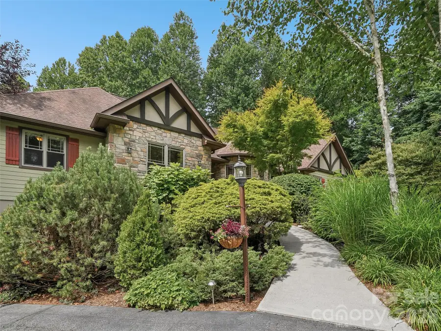 300 Pinnacle Peak Lane, Flat Rock, NC 28731 - #2