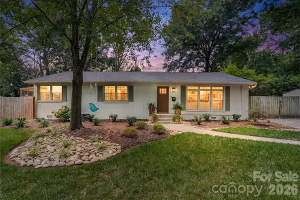 4865 Oglethorpe Place, Charlotte, NC 28209