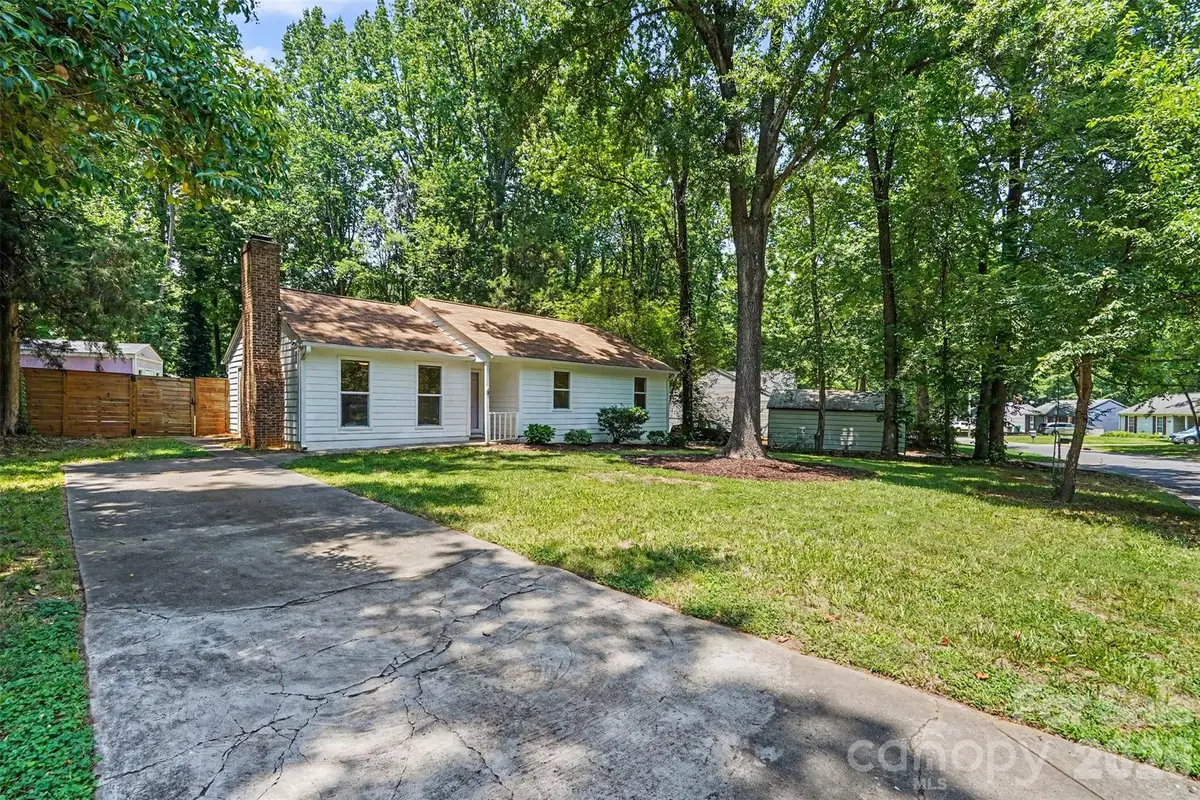5301 Great Wagon Road, Charlotte, NC 28215 - #1