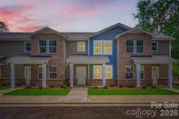 1614 Ct Brooks Circle, Charlotte, NC 28212