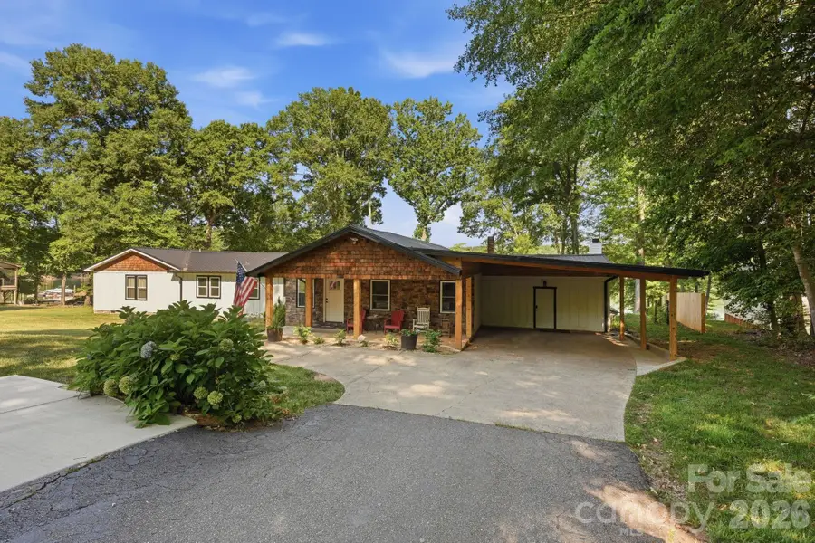 1367 Roundstone Road, Sherrills Ford, NC 28673 - #3