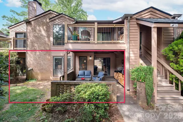 9 Ravencroft Lane #B-9 and Garage 2 Unit D, Asheville, NC 28803
