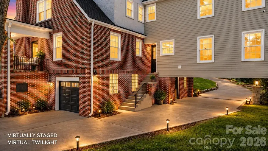625 4th Street Drive Nw, Hickory, NC 28601 - #3