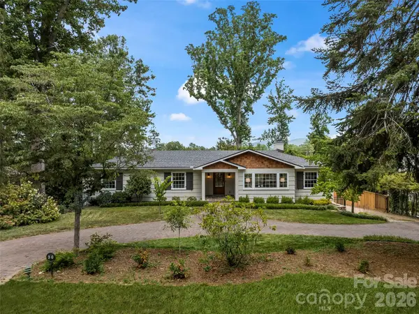 30 White Oak Road, Asheville, NC 28803