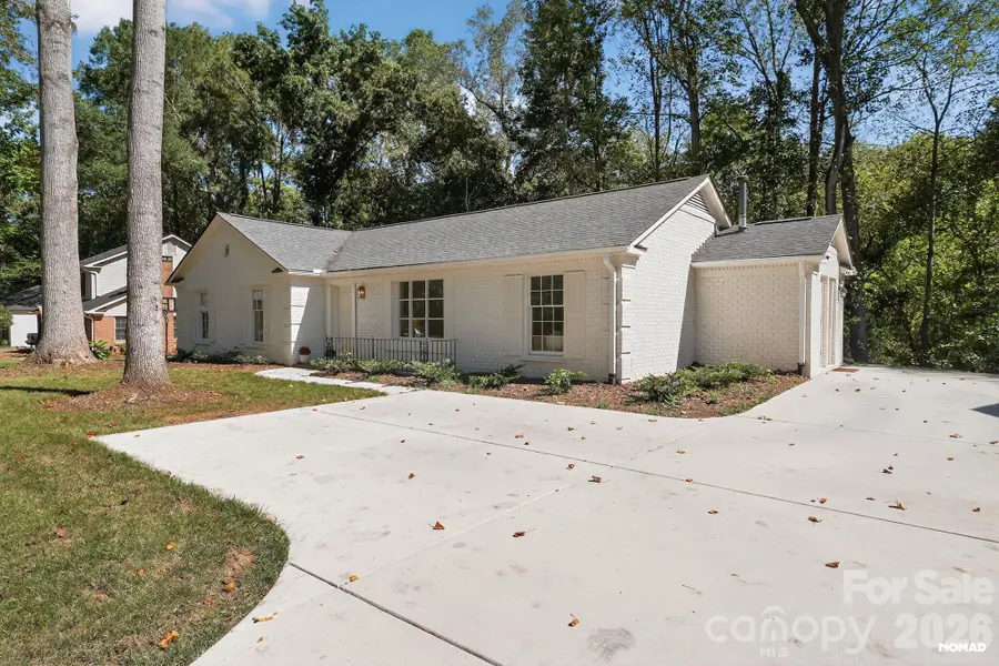 7107 Valley Haven Drive, Charlotte, NC 28211 - #2