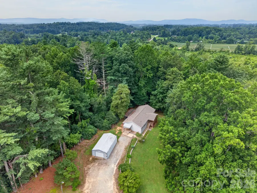 146 Banks View Lane, Hendersonville, NC 28792 - #3
