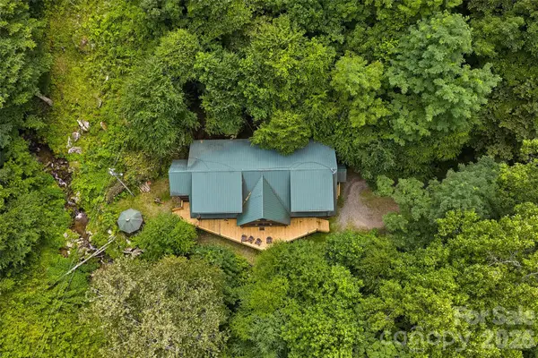 1482 Howard Moore Road, Hot Springs, NC 28743