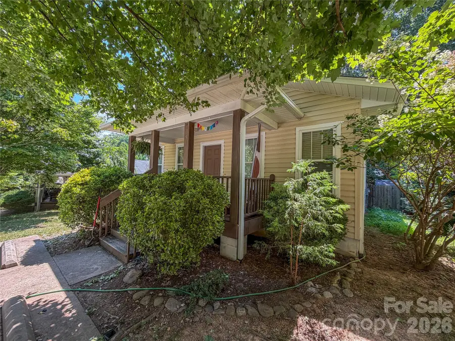 5 Springmill Drive, Asheville, NC 28806 - #2