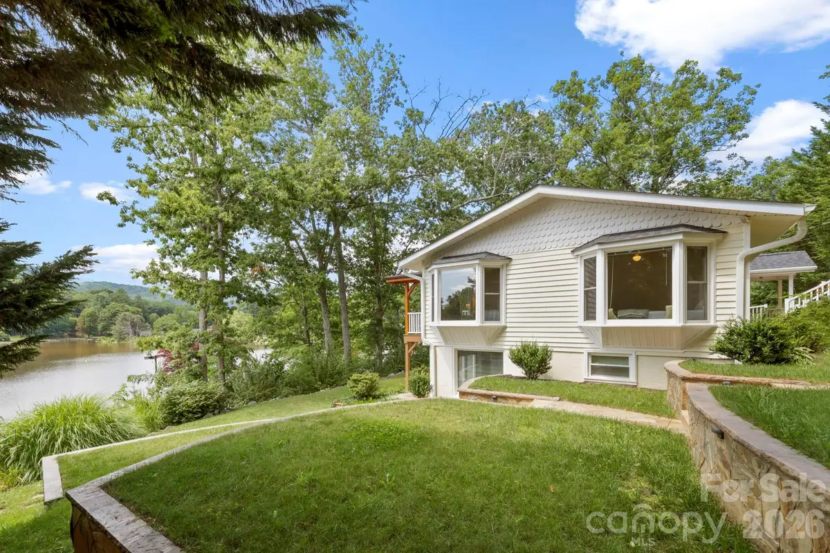 211 Rhododendron Avenue, Black Mountain, NC 28711 - #1