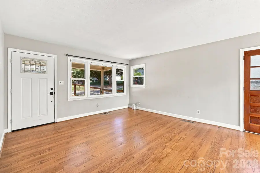 14 E Indiana Avenue, Asheville, NC 28806 - #3