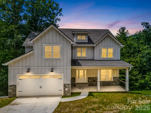 42 Stone Crest Mountain Drive, Black Mountain, NC 28711
