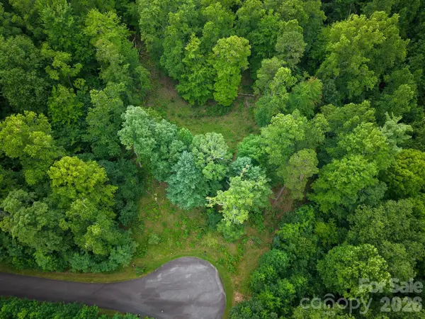 120 Ben Lippen School Road, Asheville, NC 28806
