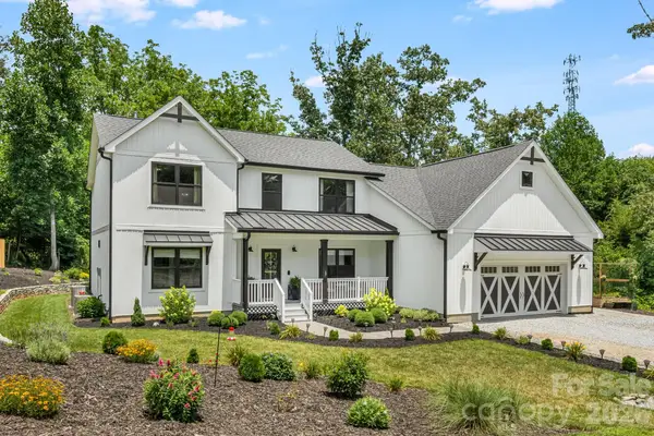 67 Apple Meadow Court, Hendersonville, NC 28739