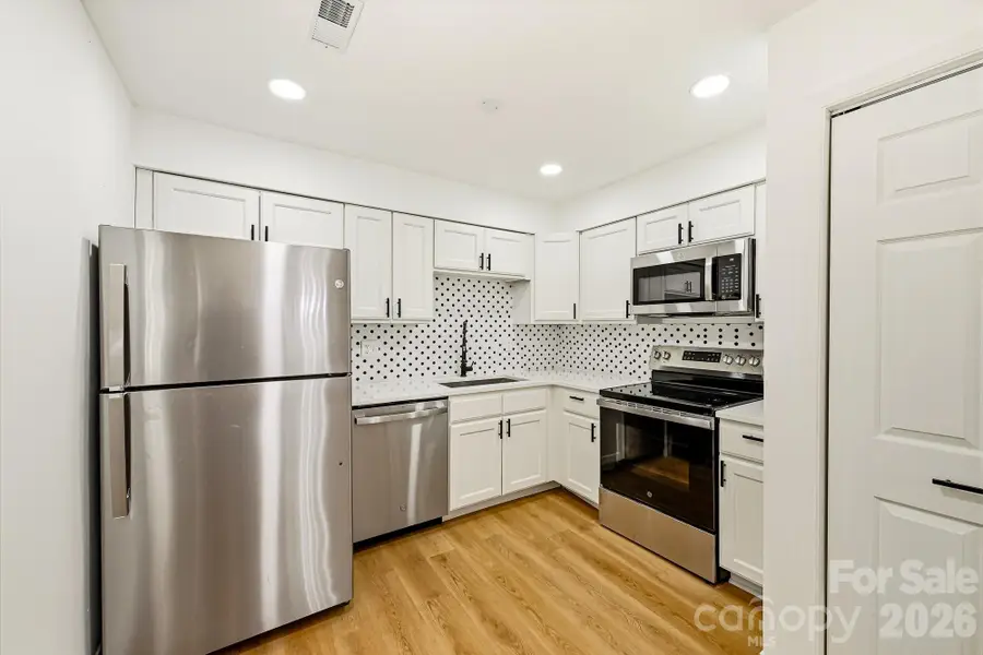 1936 Lakedell Drive, Charlotte, NC 28215 - #3