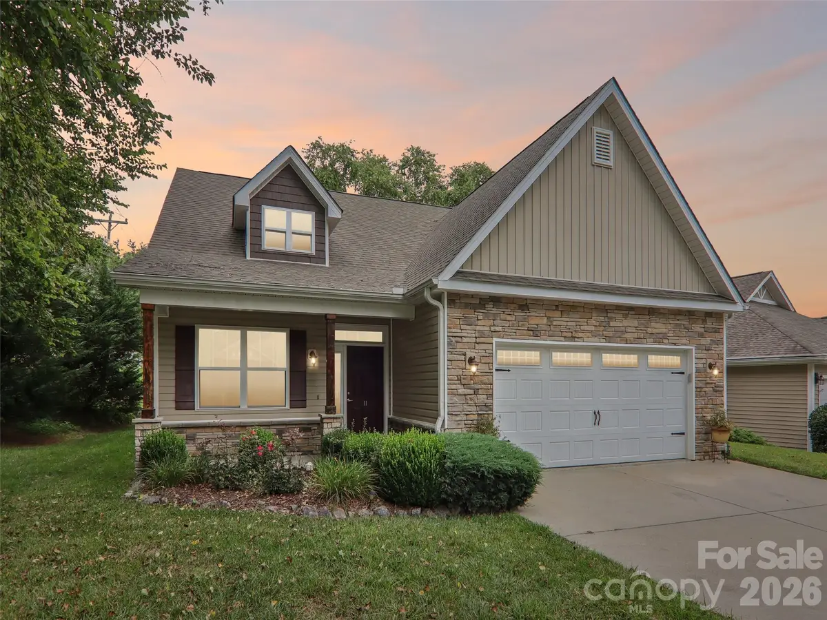 11 Eagle Pointe Way, Flat Rock, NC 28731 - #1
