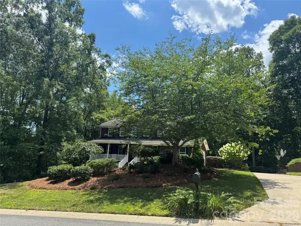 419 Whitefriars Lane, Matthews, NC 28105