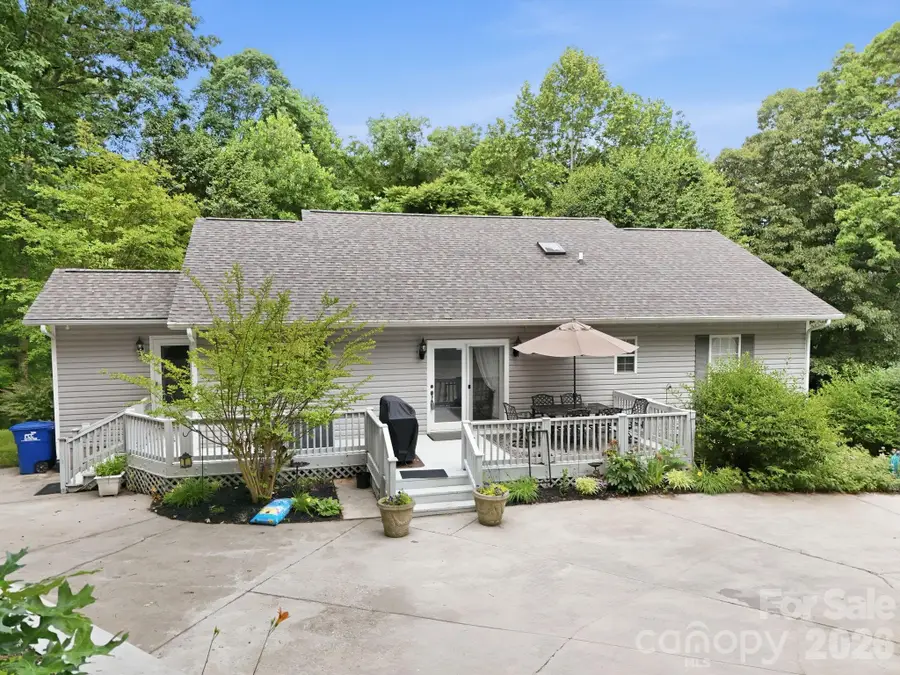 124 Lytle Cove Road, Swannanoa, NC 28778 - #2