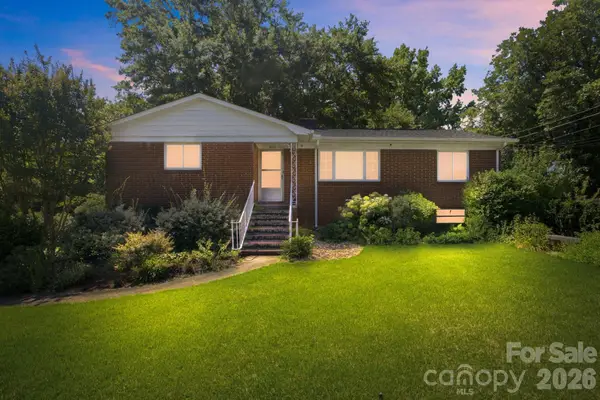 3800 Arvin Drive, Charlotte, NC 28269
