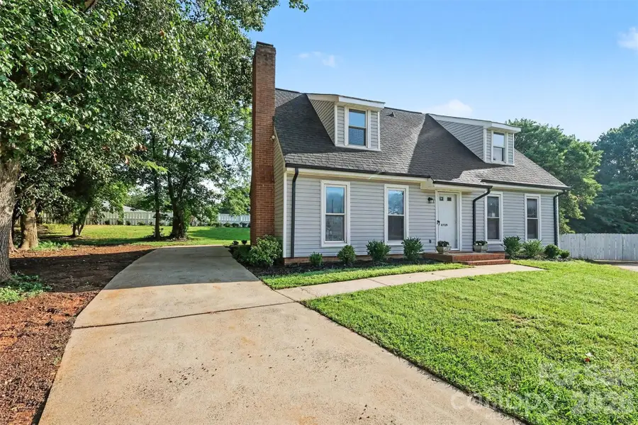 6739 Old Meadow Road, Charlotte, NC 28227 - #3