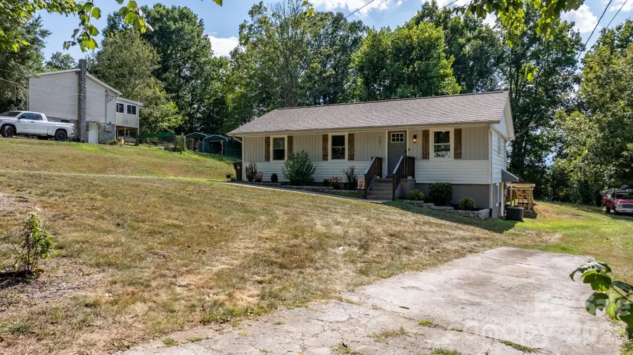 3691 Vantage Heights Circle, Lenoir, NC 28645 - #2