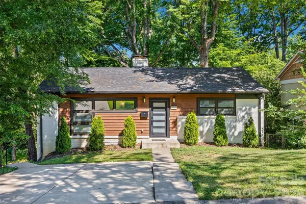 4910 Valley Stream Road, Charlotte, NC 28209