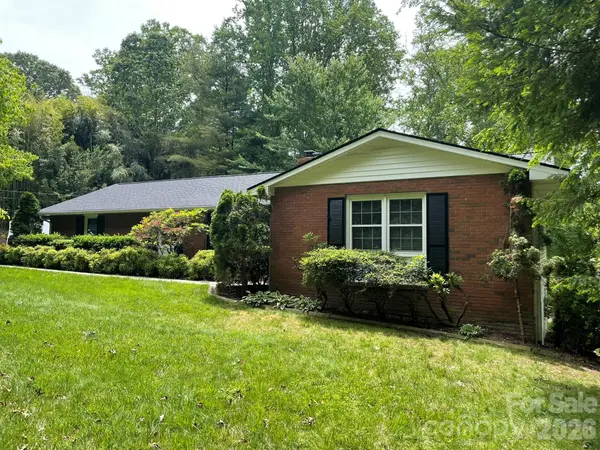 38 Westridge Drive, Asheville, NC 28803