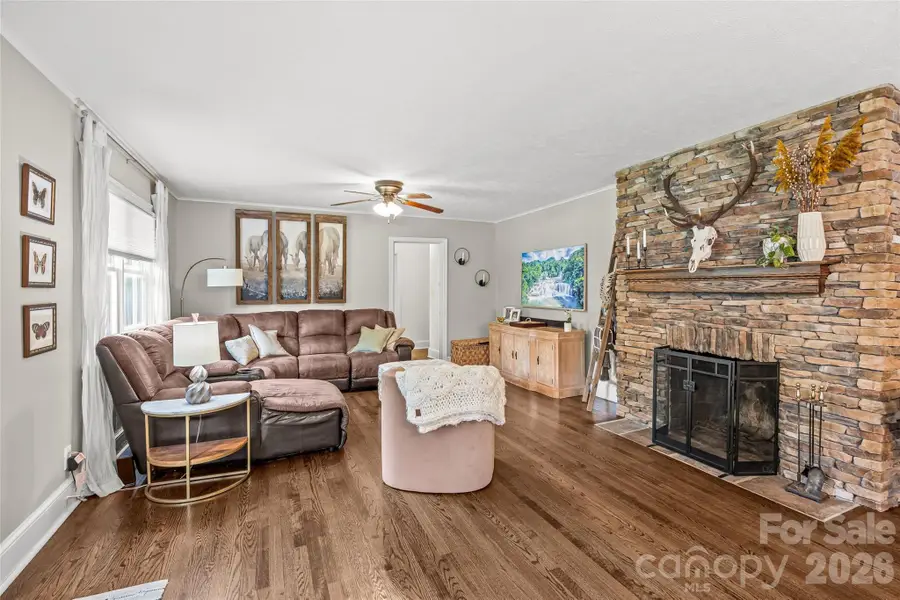 6537 Mt Holly Huntersville Road, Charlotte, NC 28216 - #2