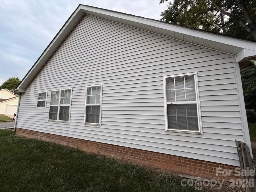6111 Country Walk Drive, Charlotte, NC 28212 - #3