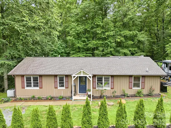 313 Walker Road, Waynesville, NC 28786