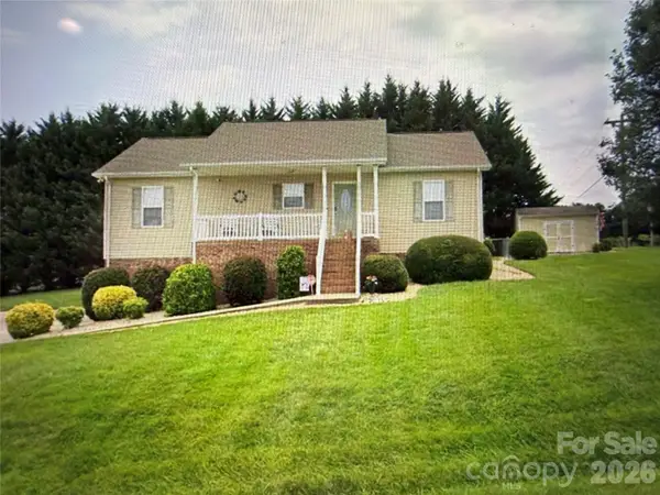 1305 Gallatin Lane, Hudson, NC 28638