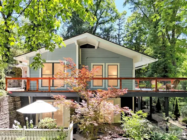 28 Wake Street, Waynesville, NC 28716