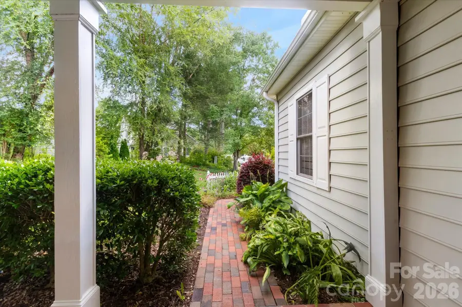 36 Sheffield Place, Brevard, NC 28712 - #2