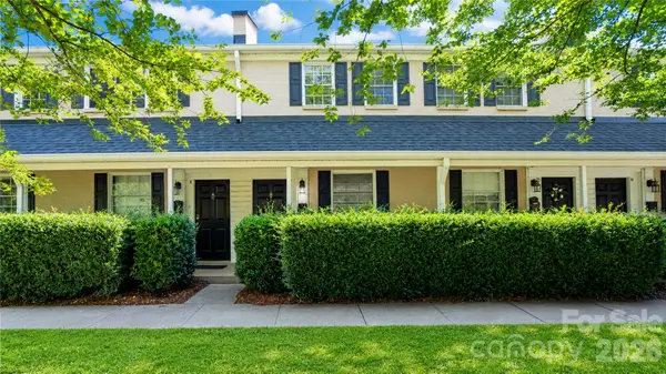 1224 Green Oaks Lane #F, Charlotte, NC 28205