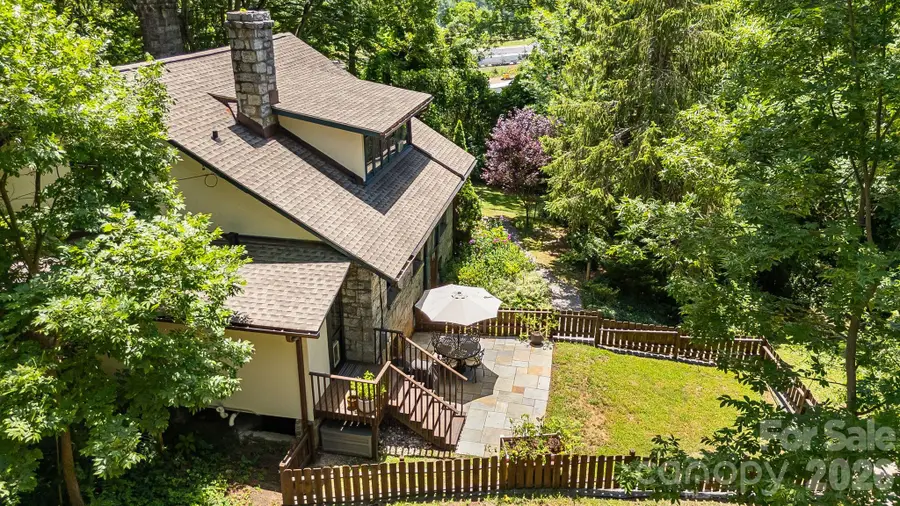 25 B Saint Dunstans Circle, Asheville, NC 28803 - #2