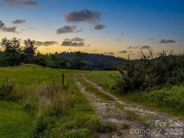 7513 Boylston Highway, Mills River, NC 28759